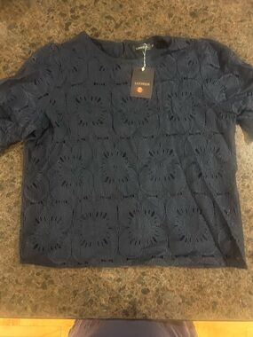 Luxveer Lace Floral Crochet Short Sleeve Top - Navy Brand New XL
